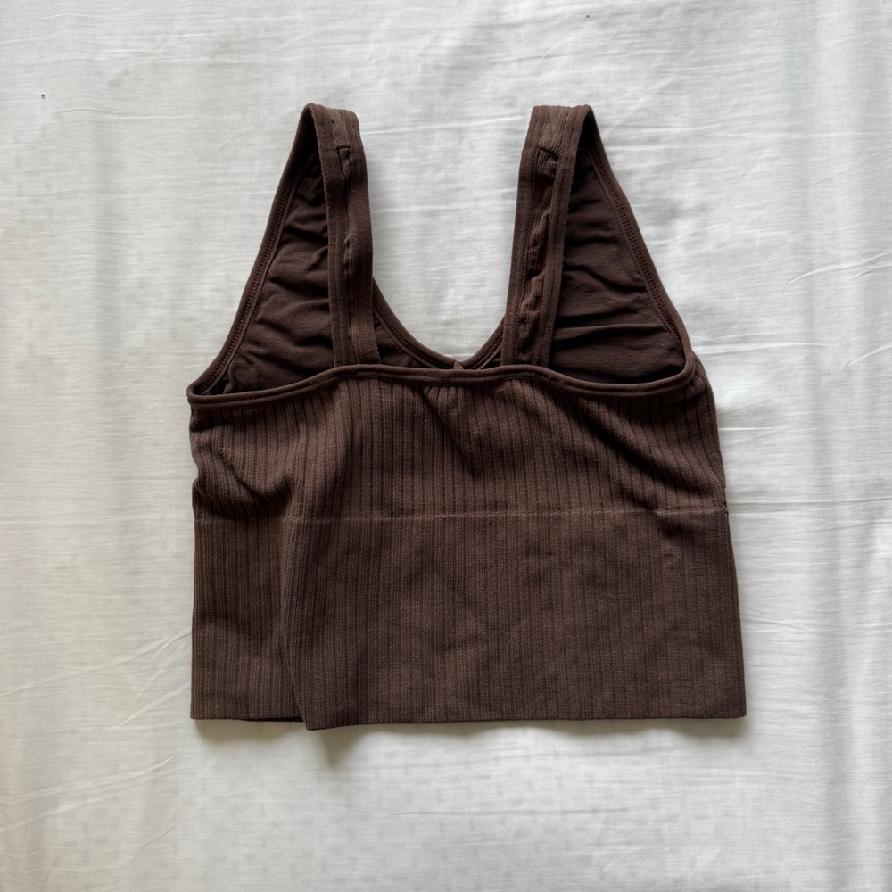Brown Ribbed and Patterned Tank Tops - Picture 3 of 6